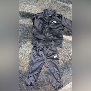 12 month Nike matching set!